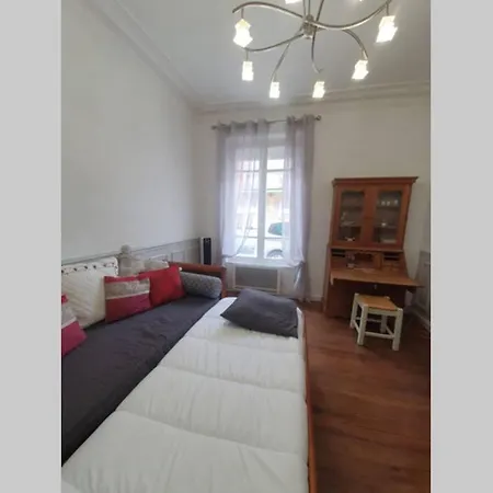 à Pied, 100m De La Plage! Grand 2 Pièces Cosy Appartement *